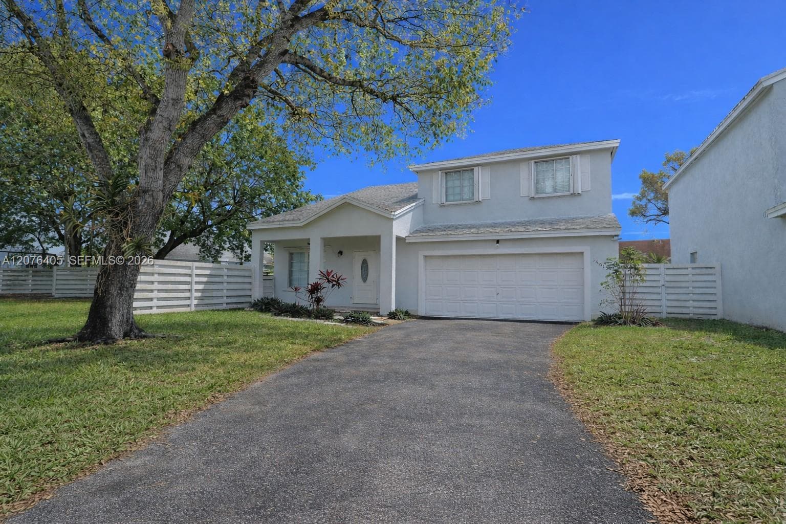 14615 SW 142nd Place Cir, Miami FL 33186