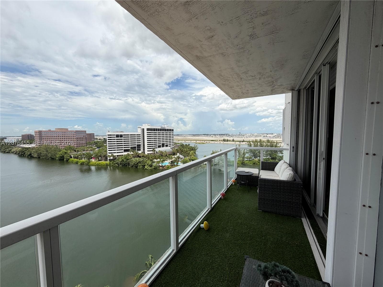 5077 NW 7th St # 1202, Miami FL 33126