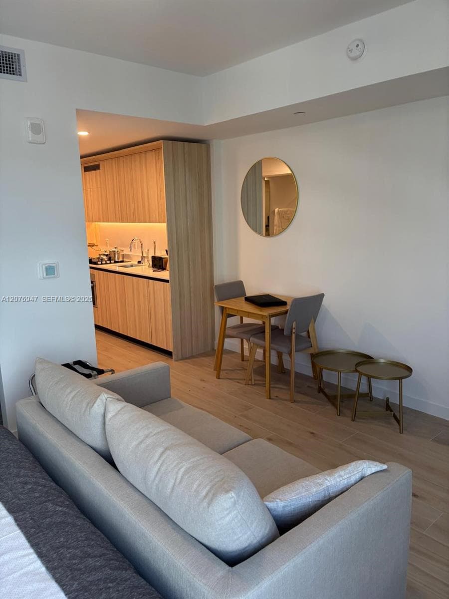 225 N MIAMI AVENUE # 3308, Miami FL 33128
