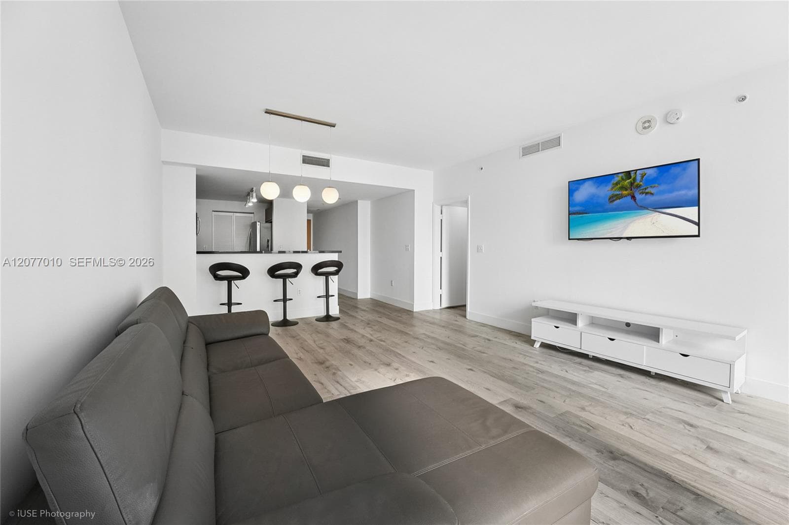 253 NE 2nd St # 2104, Miami FL 33132