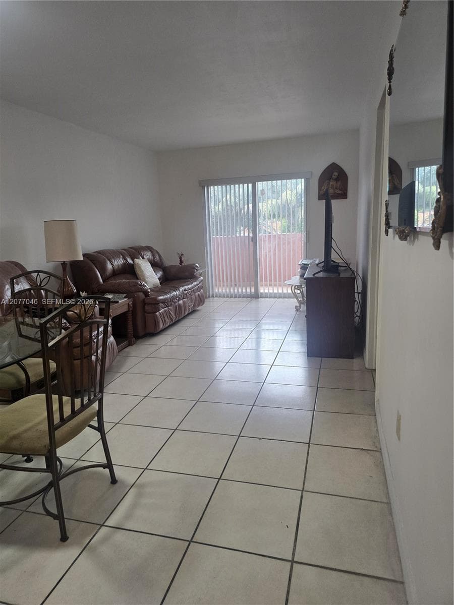 8990 SW 24th St # 226, Miami FL 33165