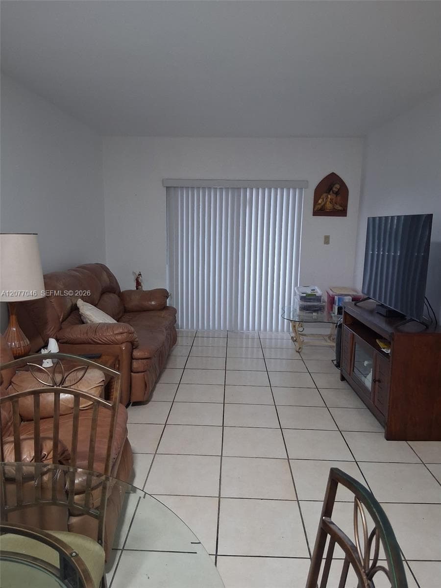 8990 SW 24th St # 226, Miami FL 33165