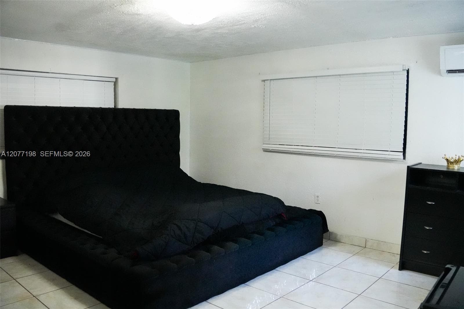 2955 NW 102nd St, Miami FL 33147