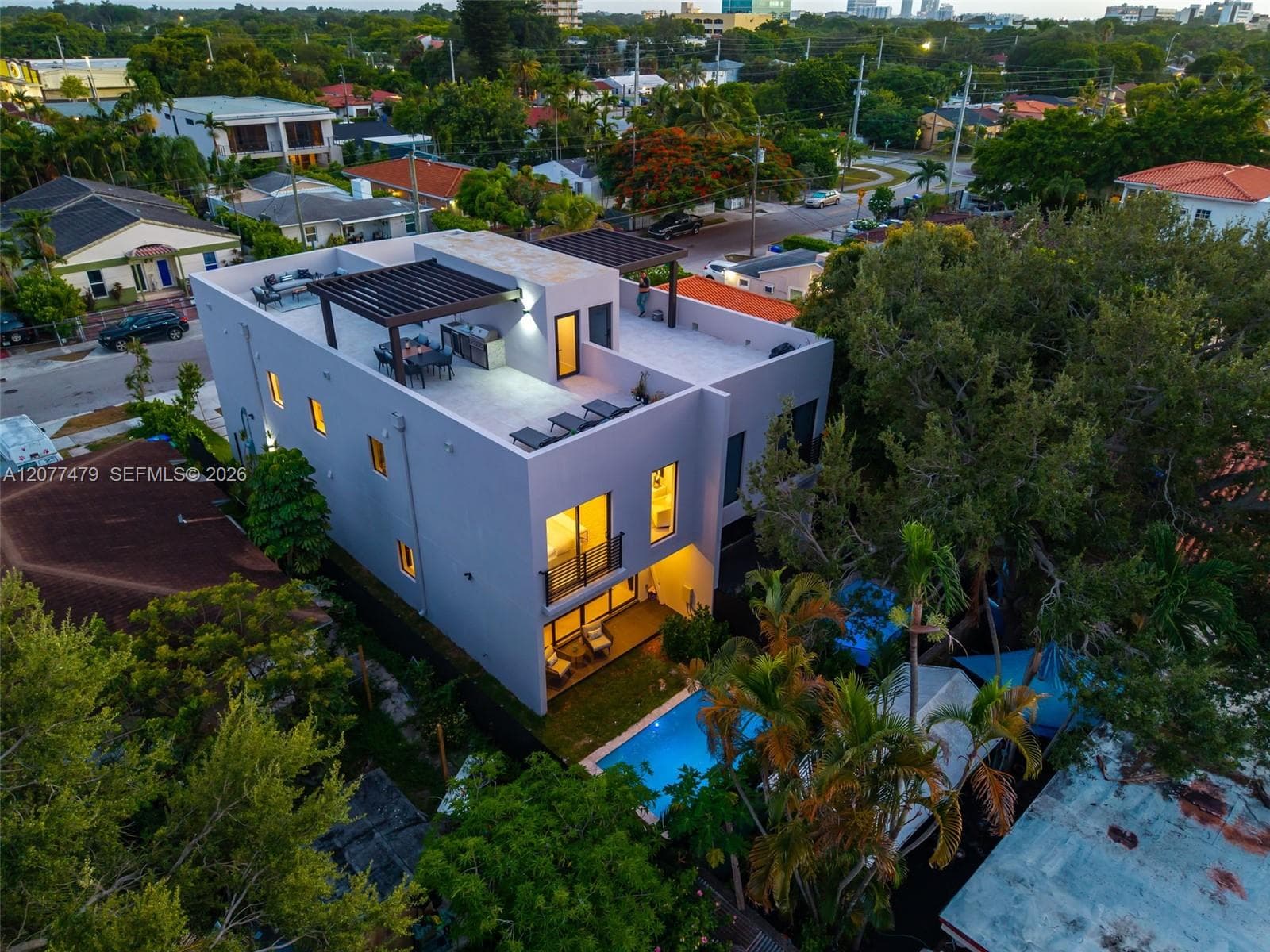 1433 SW 20th St, Miami FL 33145