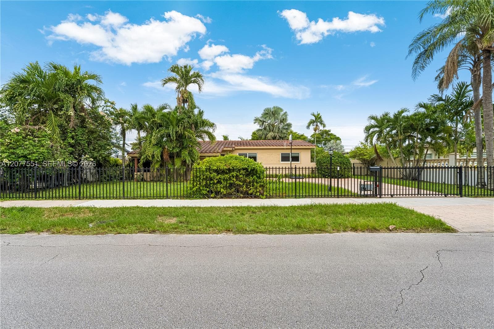 1435 SW 78th Ct, Miami FL 33144