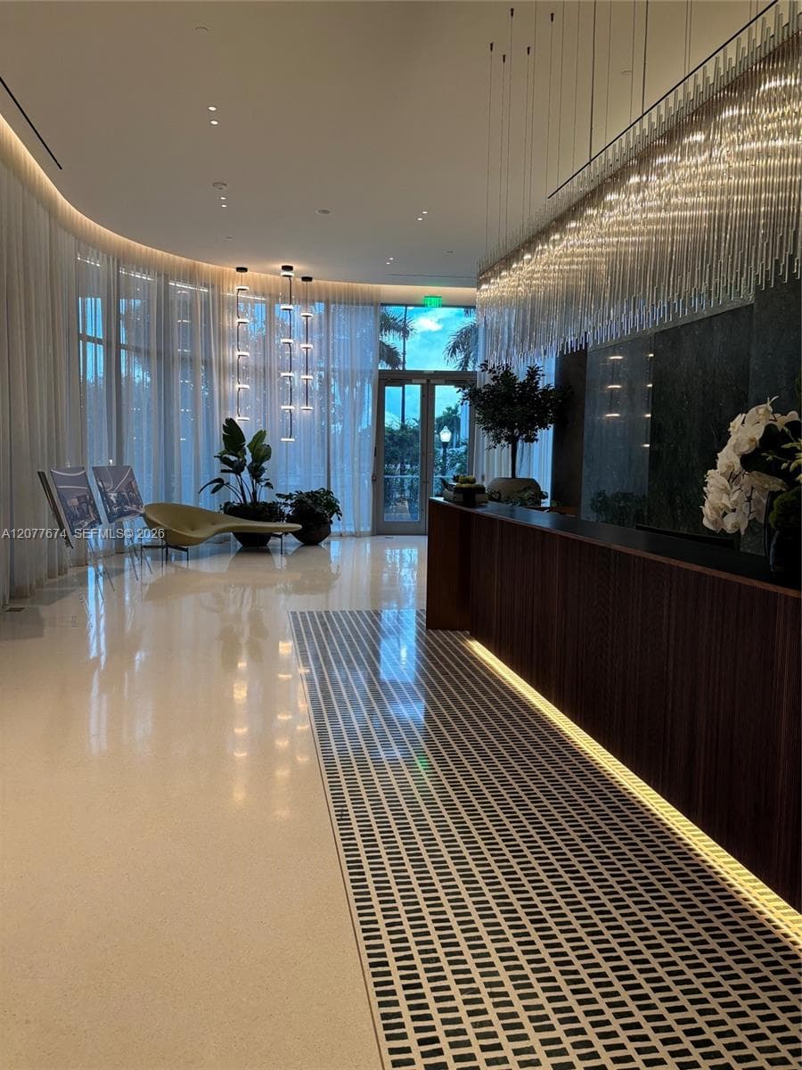 1400 Biscayne Blvd # 2106, Miami FL 33132