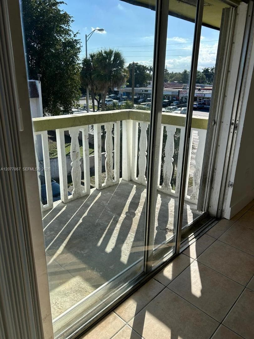 15201 NE 6th Ave # C302, Miami FL 33162