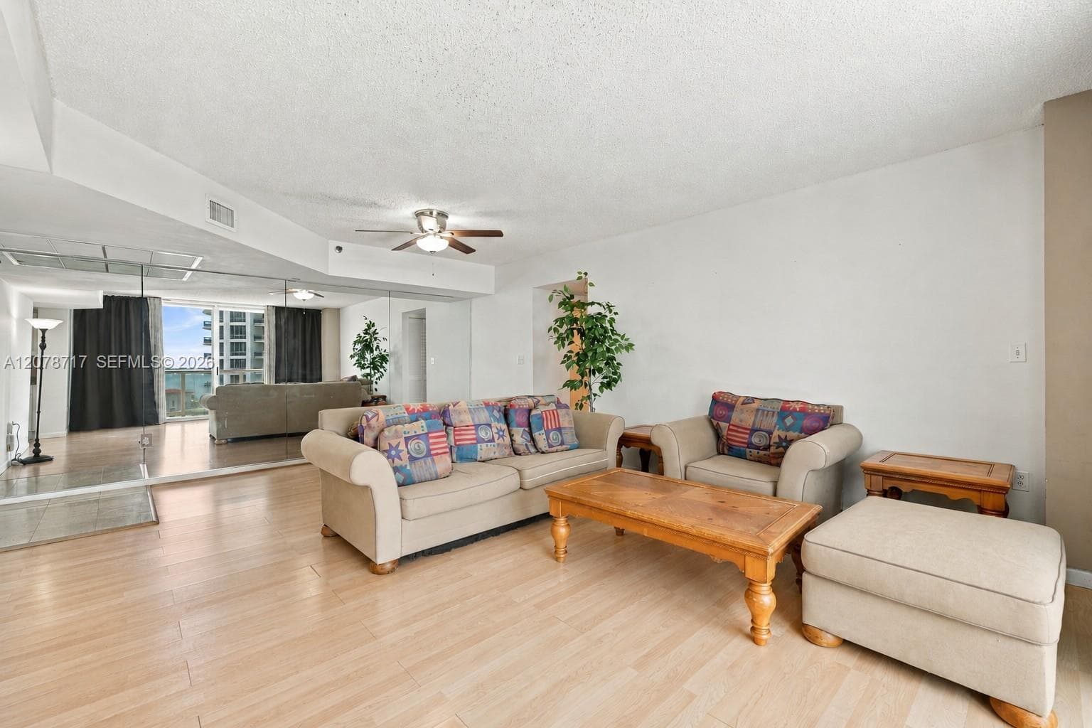 5900 Collins Ave # 1006, Miami Beach FL 33140
