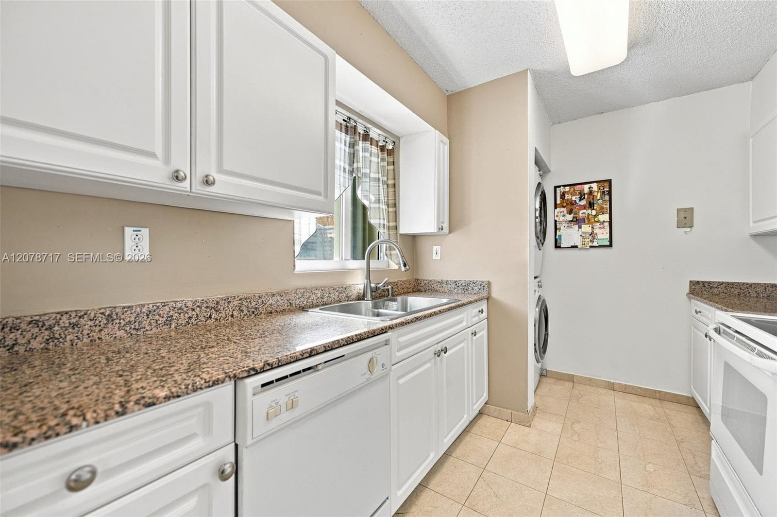 5900 Collins Ave # 1006, Miami Beach FL 33140