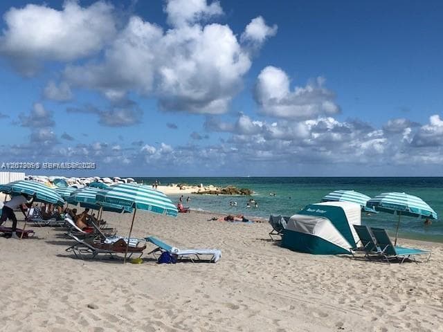 2899 Collins Ave # 544, Miami Beach FL 33140