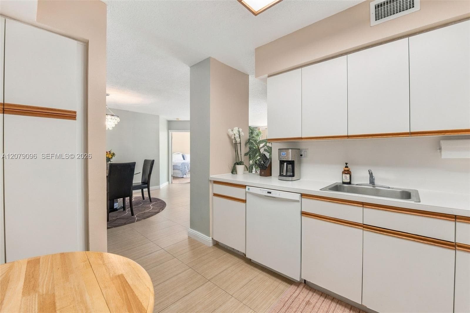 3600 Mystic Pointe Dr # 903, Aventura FL 33180