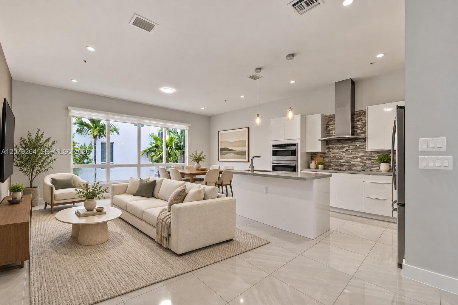 10517 NW 66th St, Doral FL 33178