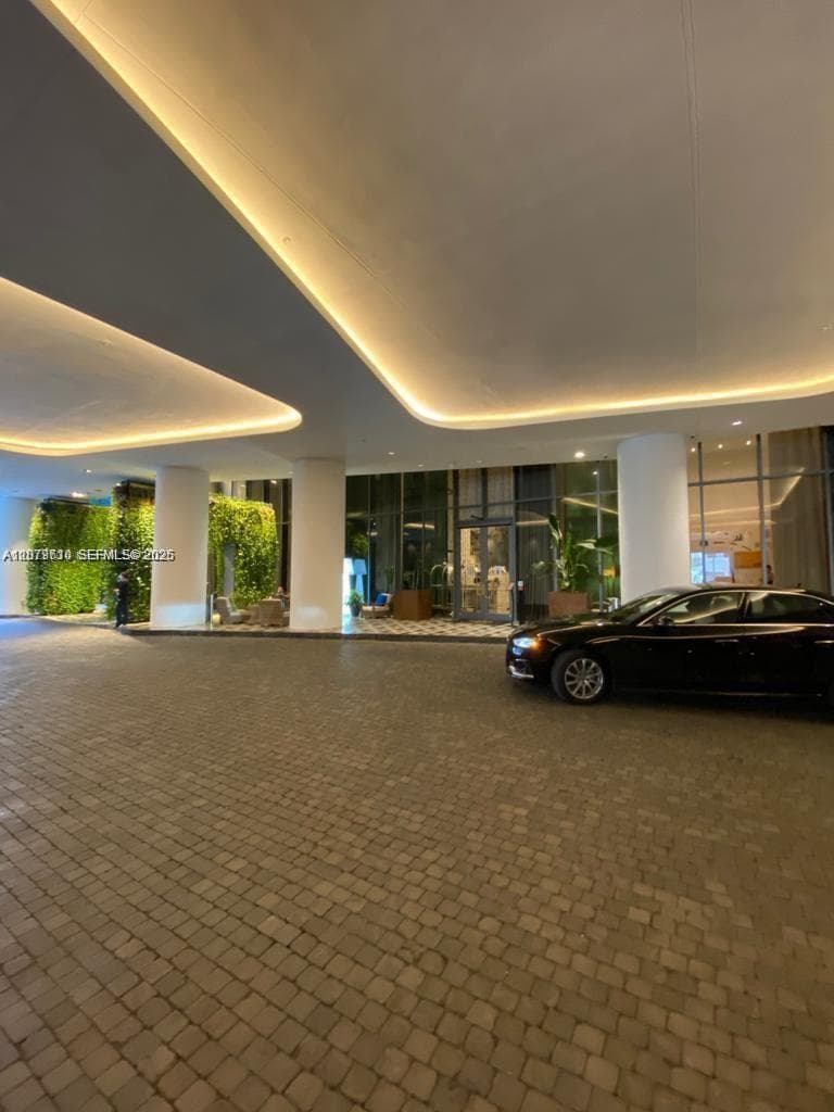 801 S Miami Ave # 1804, Miami FL 33130