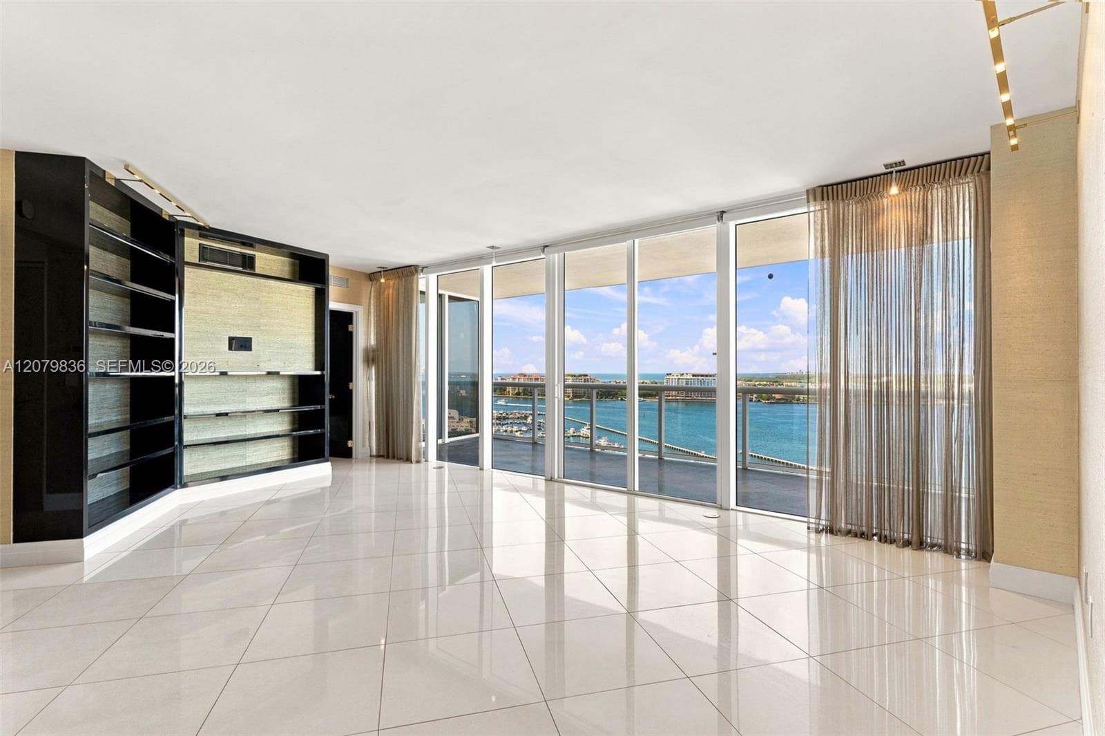 400 Alton Rd # 1804, Miami Beach FL 33139