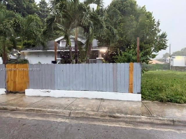 812 NW 29th Ter, Miami FL 33127