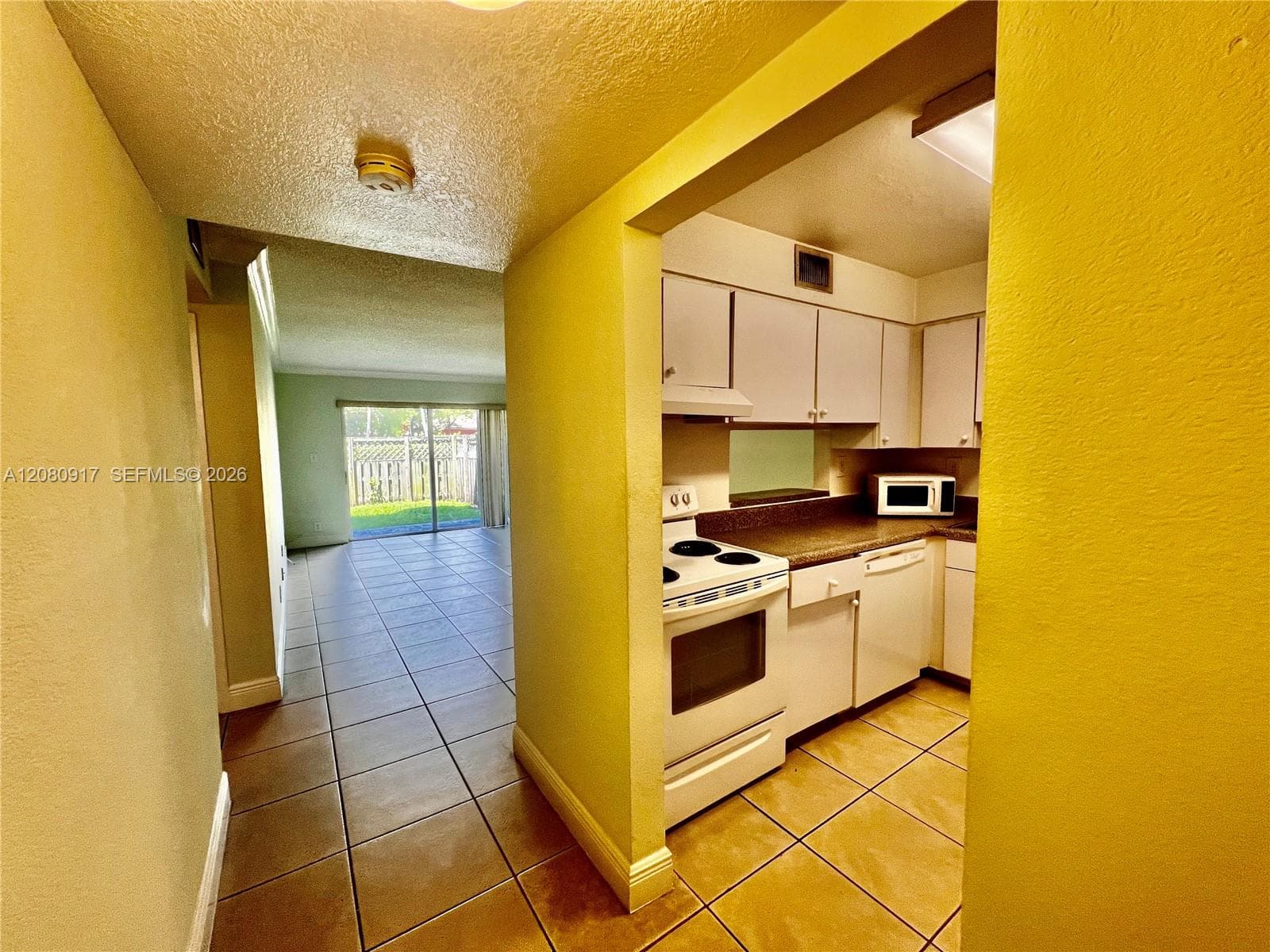 5201 Geneva Way # 109, Doral FL 33166
