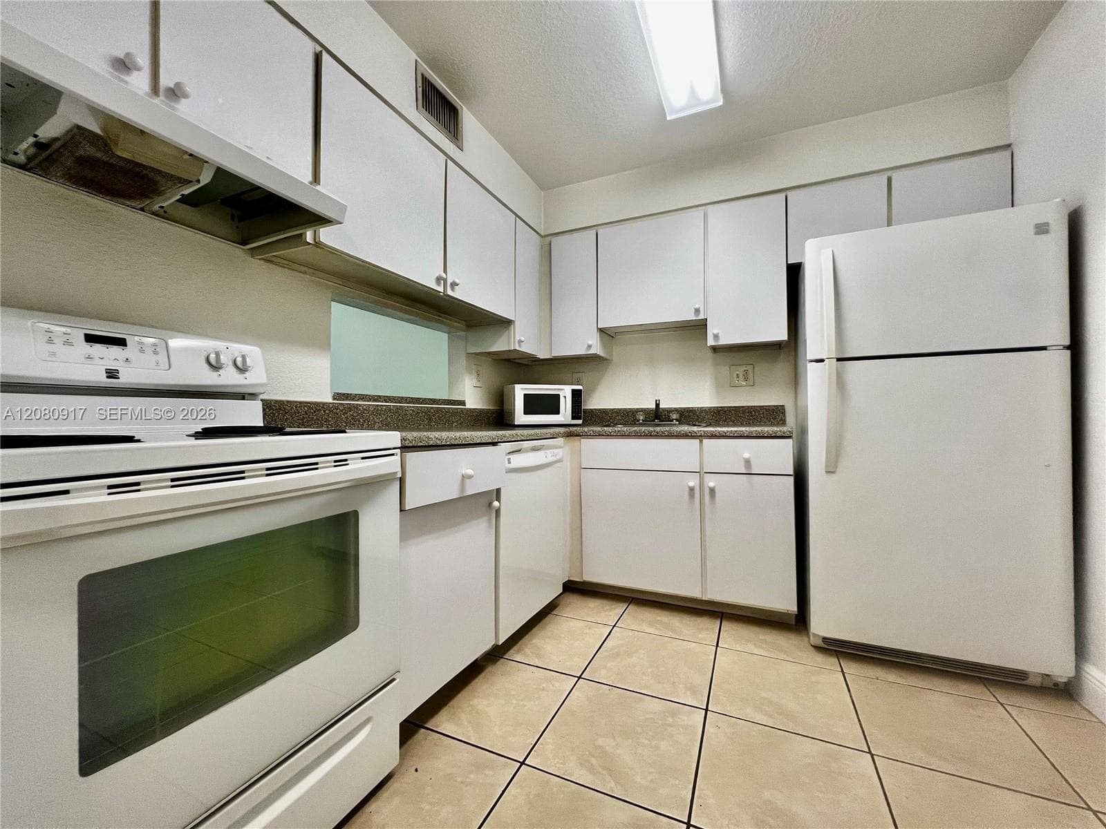 5201 Geneva Way # 109, Doral FL 33166