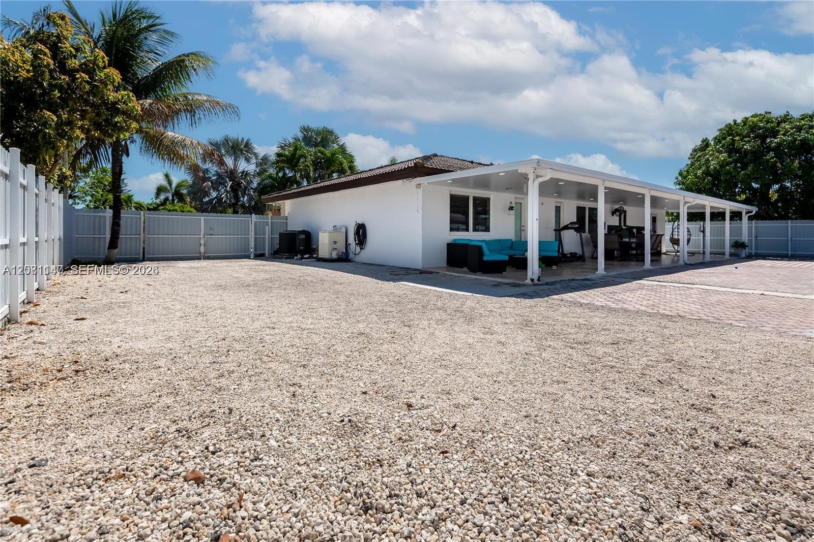 12485 SW 220th St, Miami FL 33170