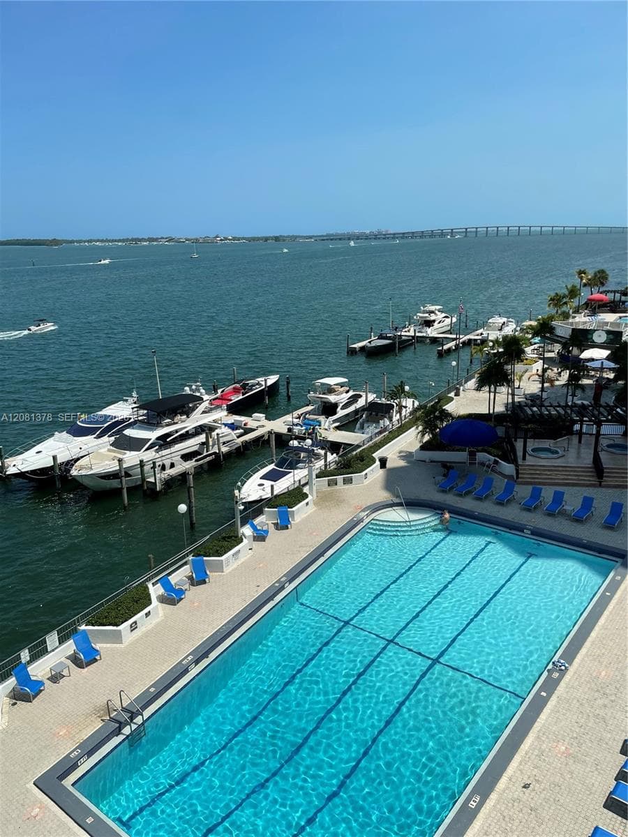 801 Brickell Bay Dr # 767, Miami FL 33131