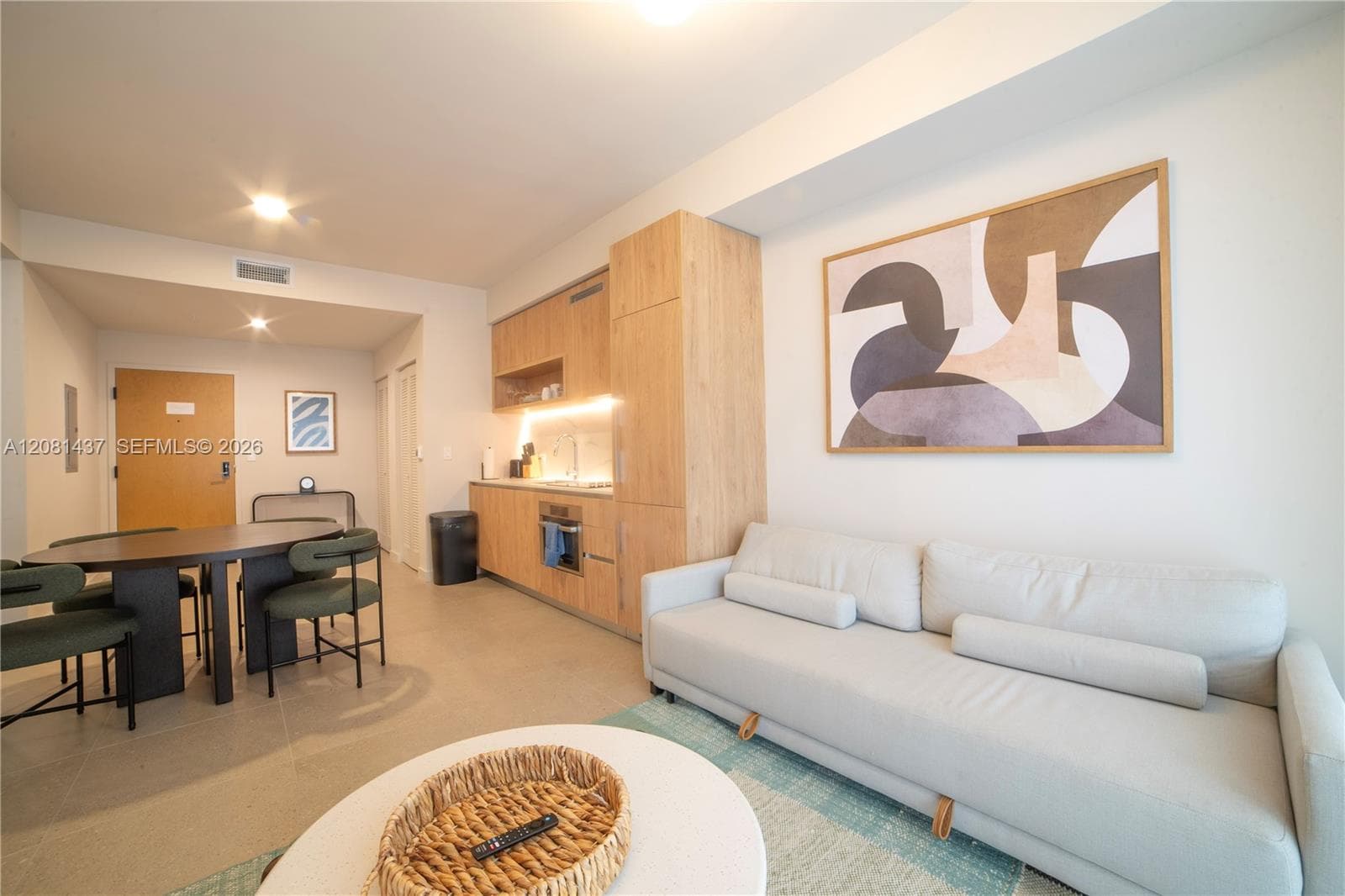 11 NE 6TH # 1403, Miami FL 33132