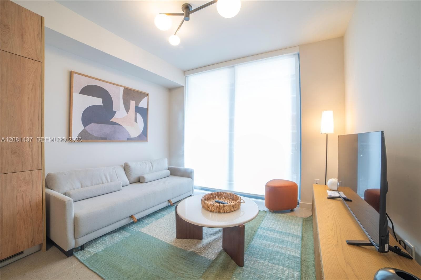 11 NE 6TH # 1403, Miami FL 33132