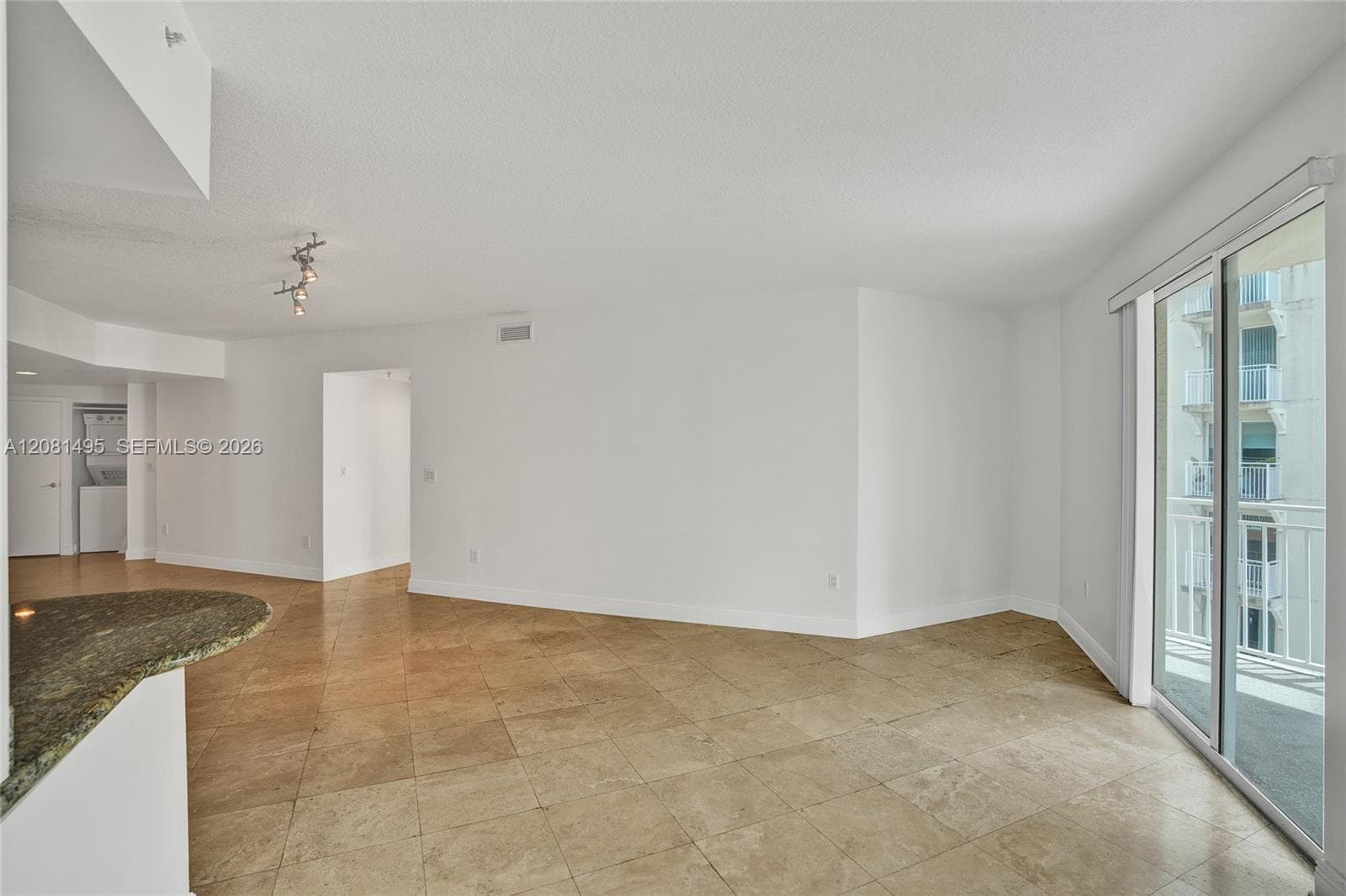7275 SW 90th St # C410, Miami FL 33156