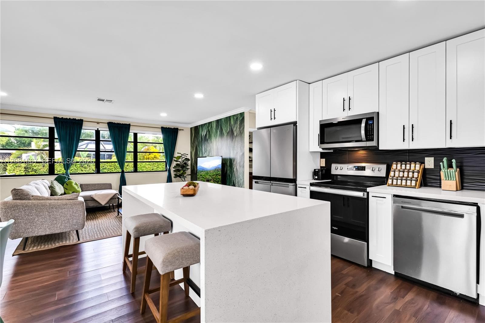 10275 SW 112th St, Miami FL 33176