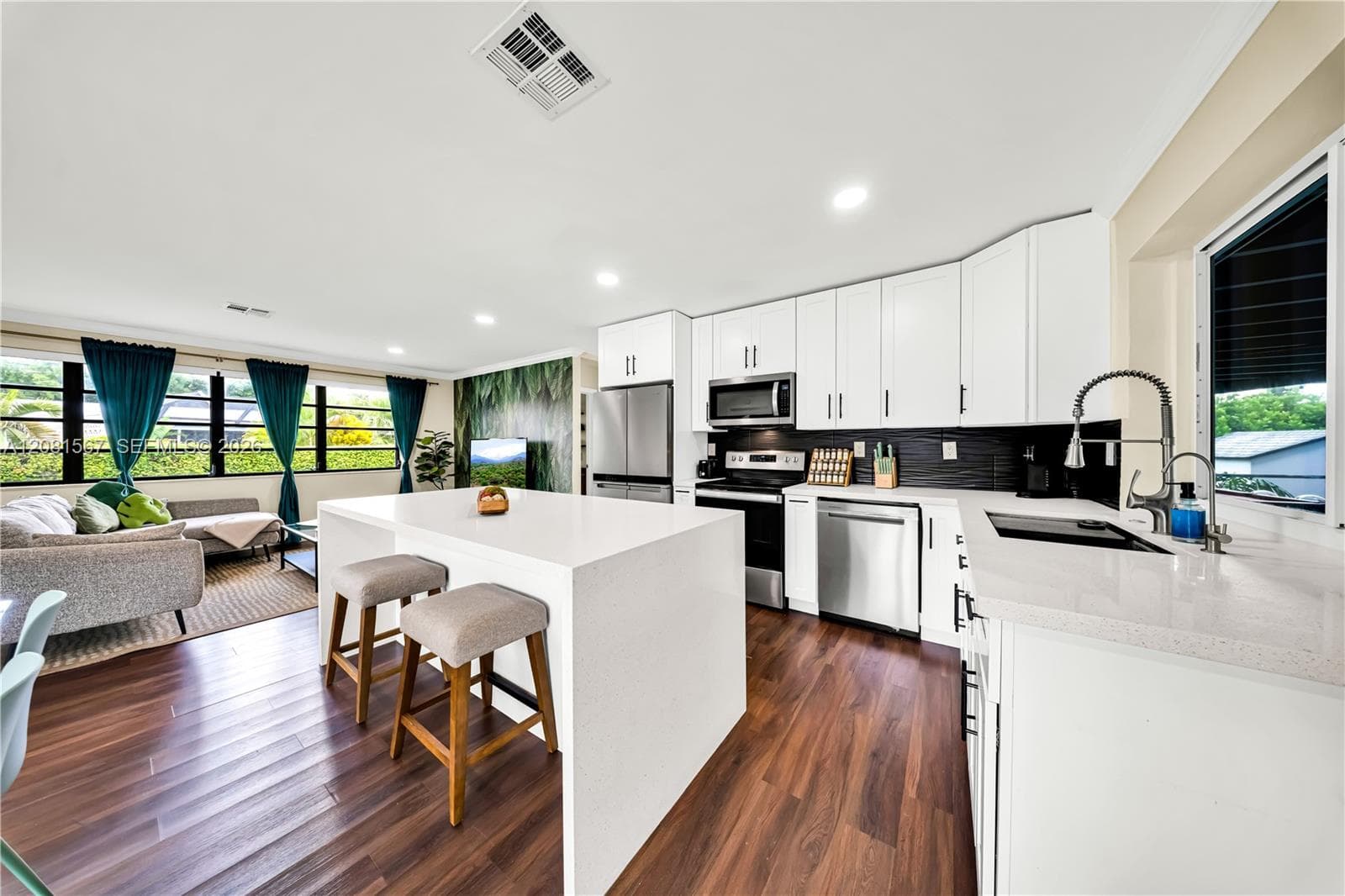 10275 SW 112th St, Miami FL 33176