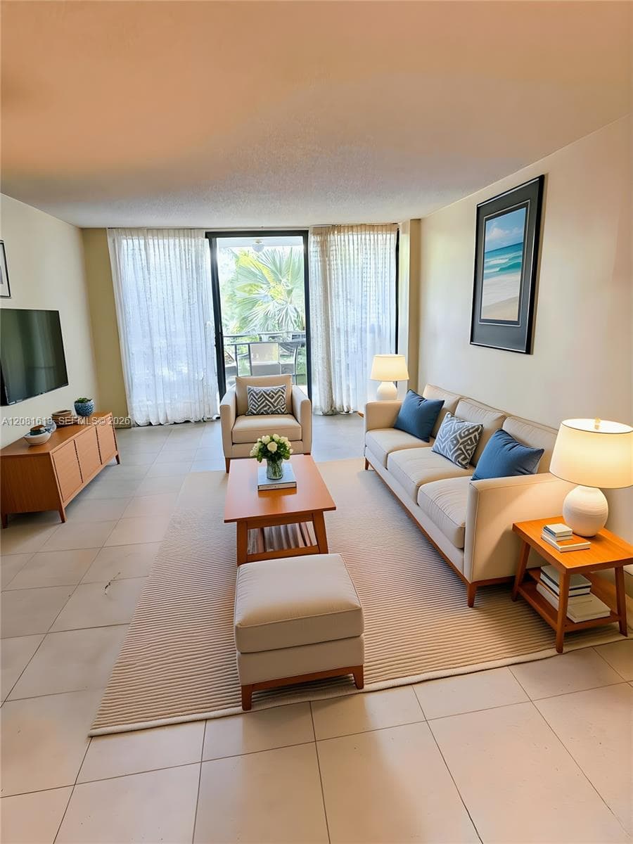 100 Ocean Lane Dr # 303, Key Biscayne FL 33149