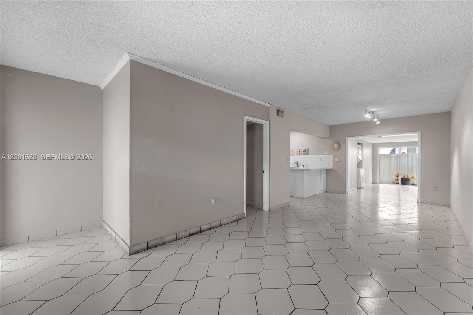 2018 SW 103rd Ct, Miami FL 33165