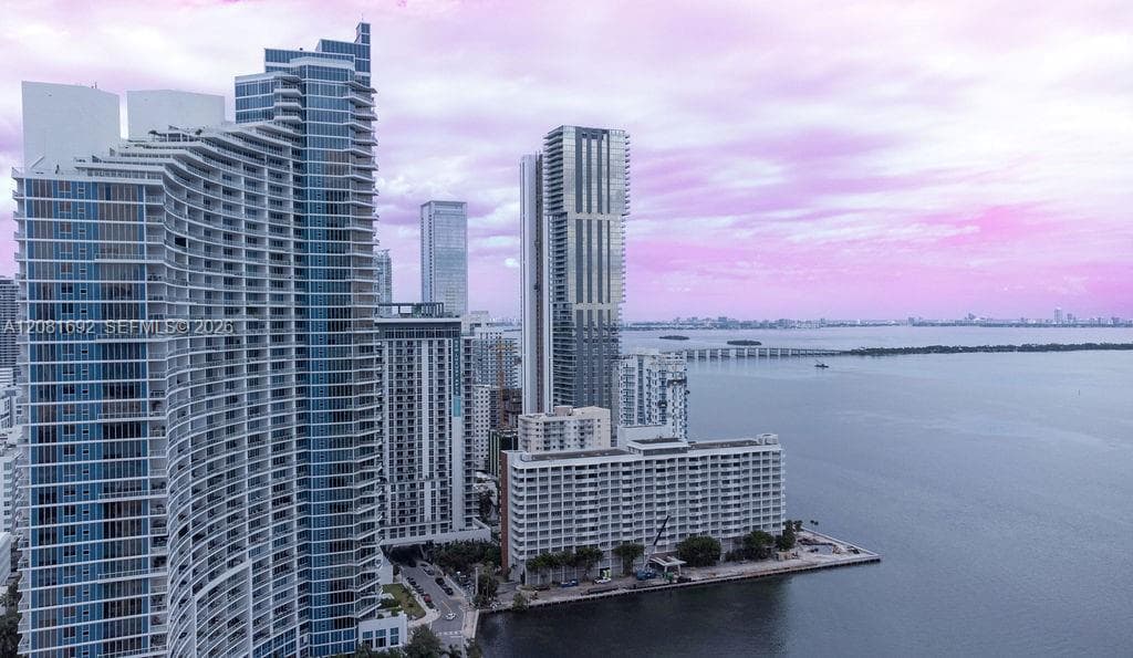 1900 N Bayshore Dr # 2018, Miami FL 33132