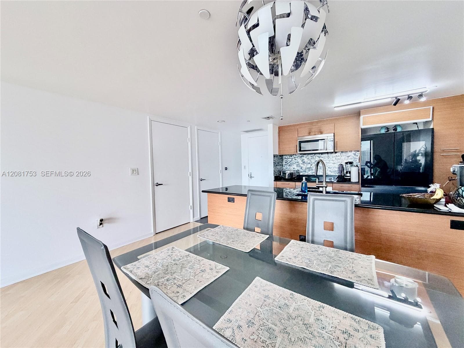 50 Biscayne Blvd # 3211, Miami FL 33132