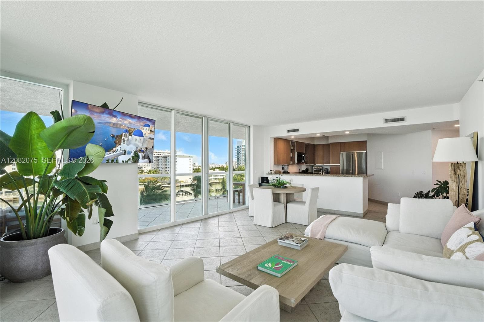 10 Venetian Way # 604, Miami Beach FL 33139