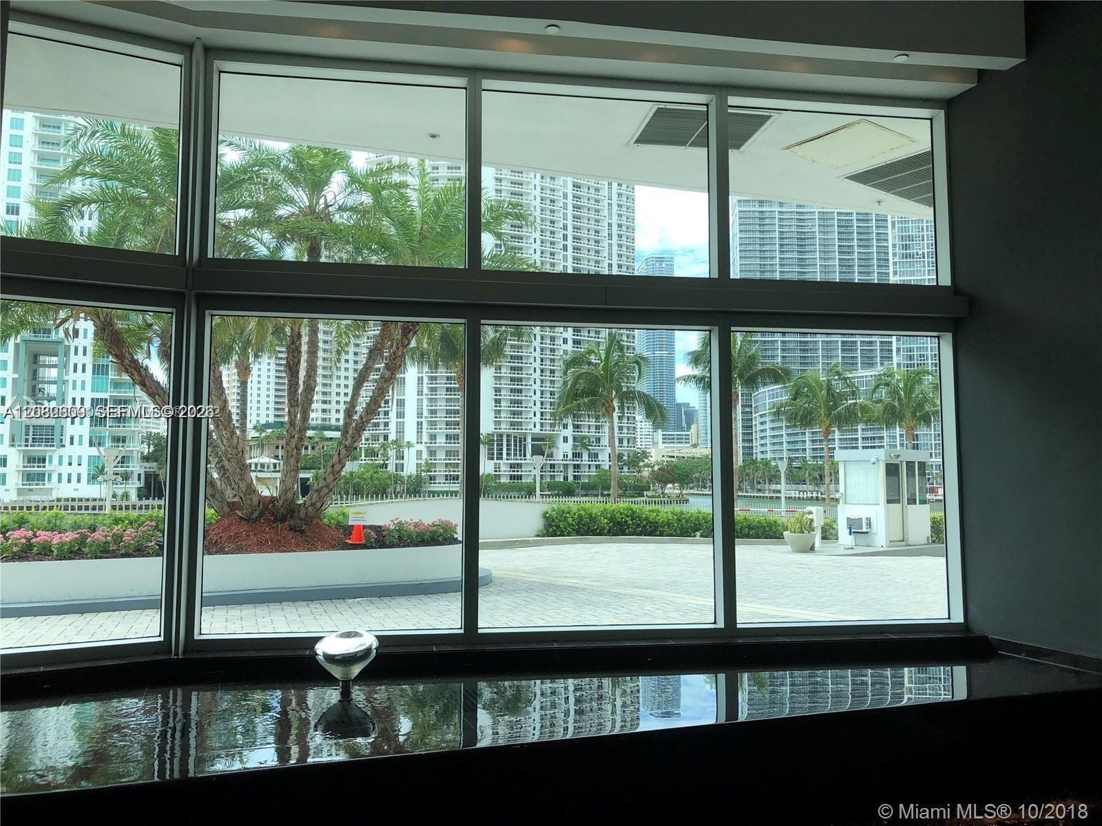 325 NE Biscayne Blvd # 1923, Miami FL 33131