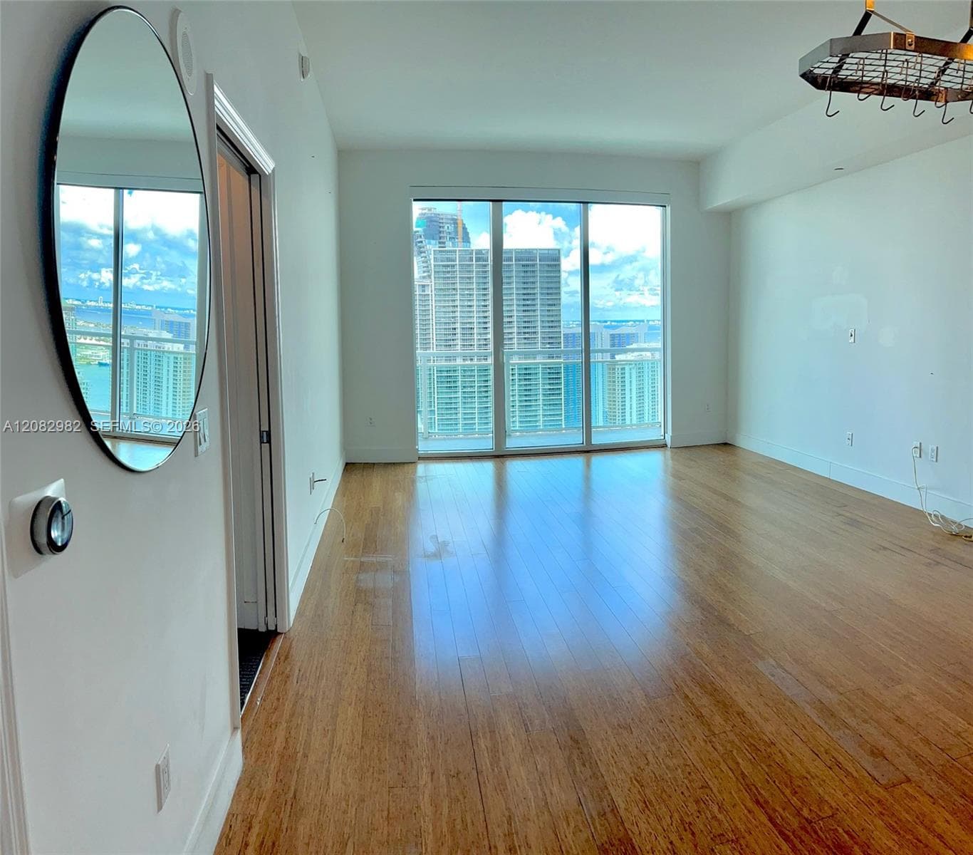 950 Brickell Bay Dr # 4908, Miami FL 33131