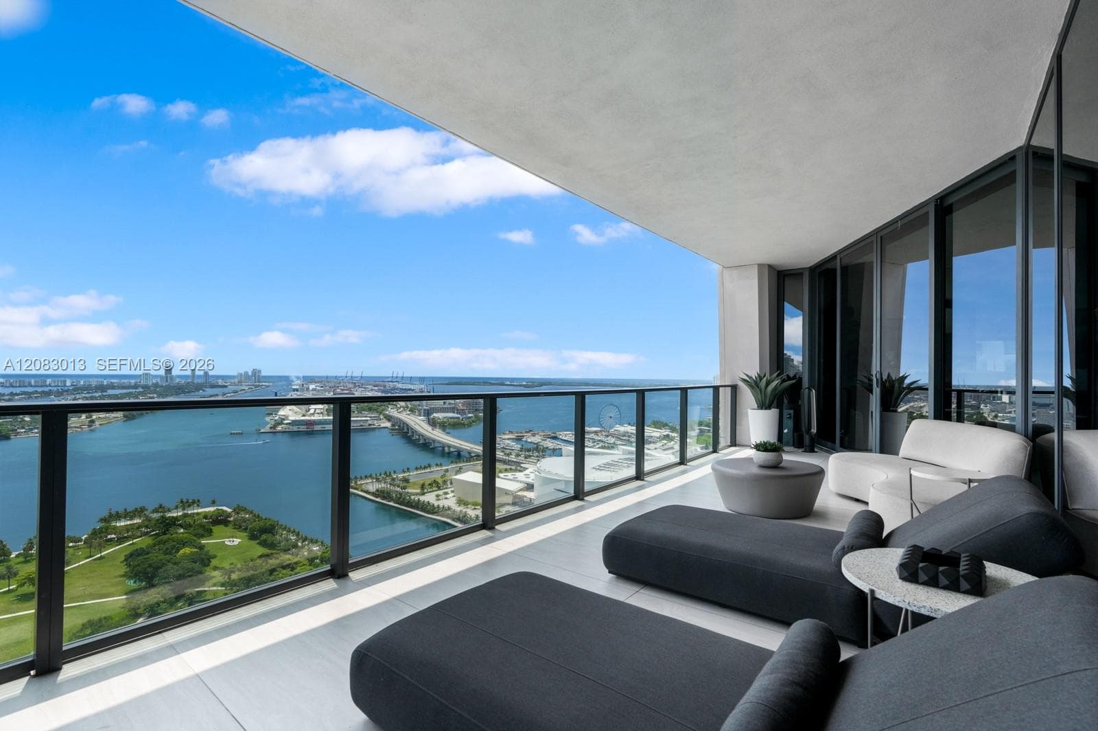 1000 Biscayne Blvd # 3402, Miami FL 33132