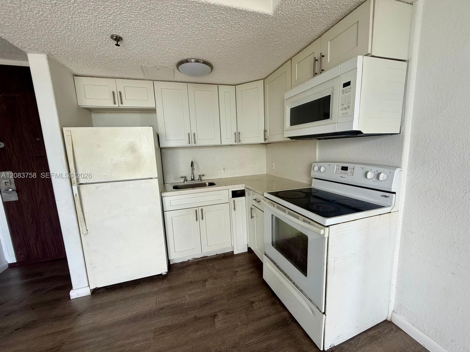 16450 NW 2 # 309, Miami FL 33169