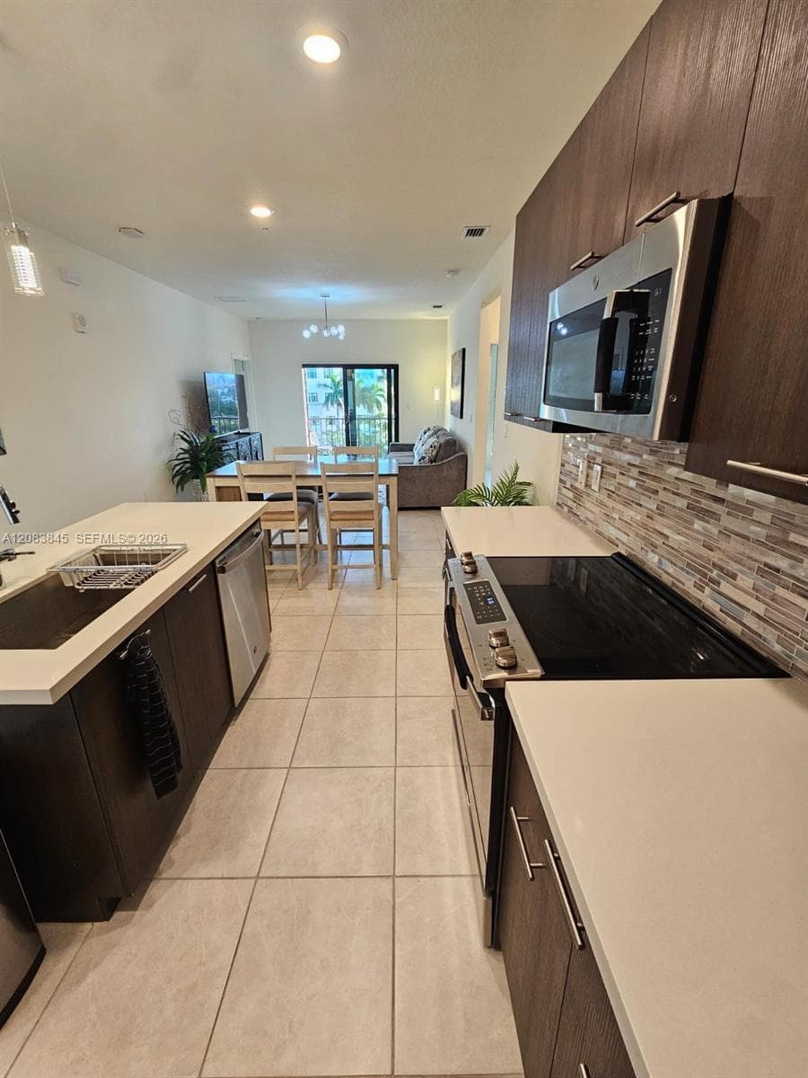 8301 NW 41st St # 402, Doral FL 33166