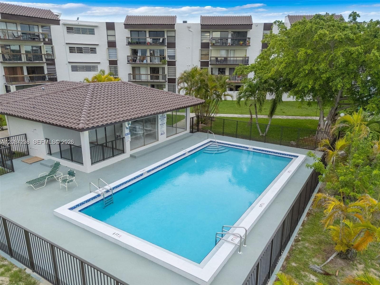 1350 SW 122nd Ave # 317, Miami FL 33184