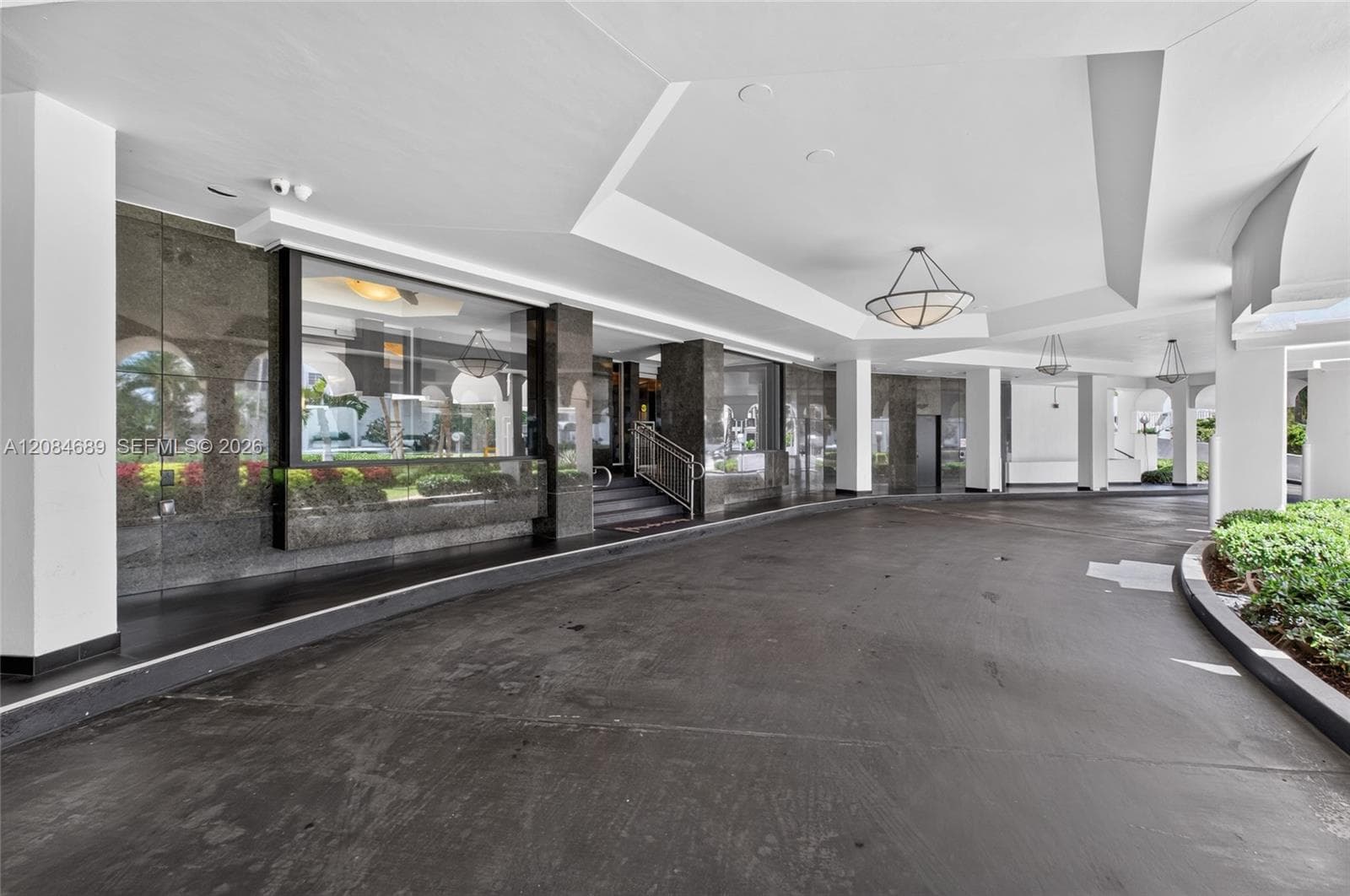 5660 W Collins Ave # 6D, Miami Beach FL 33140