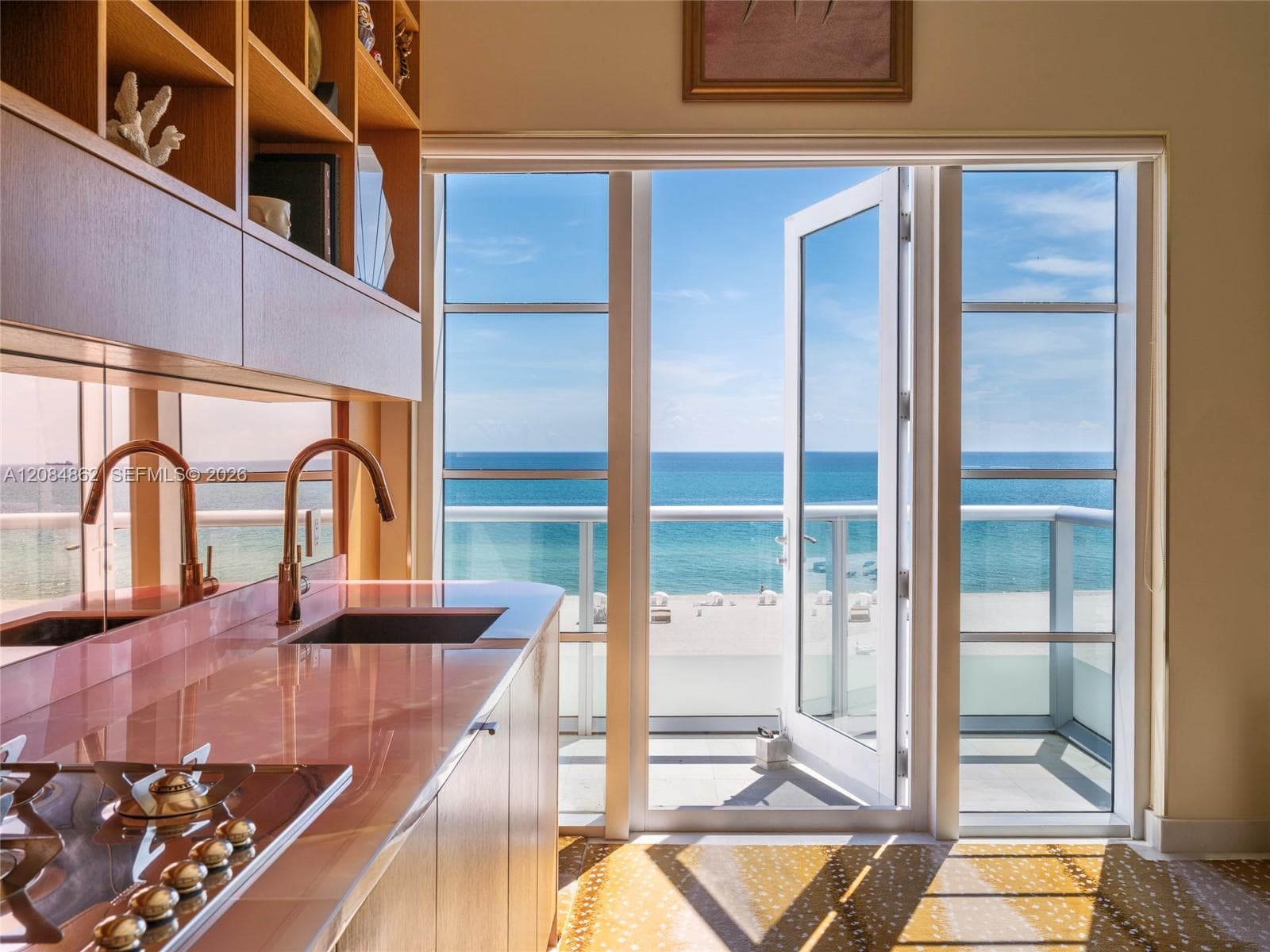 3739 Collins Ave, Miami Beach FL 33140