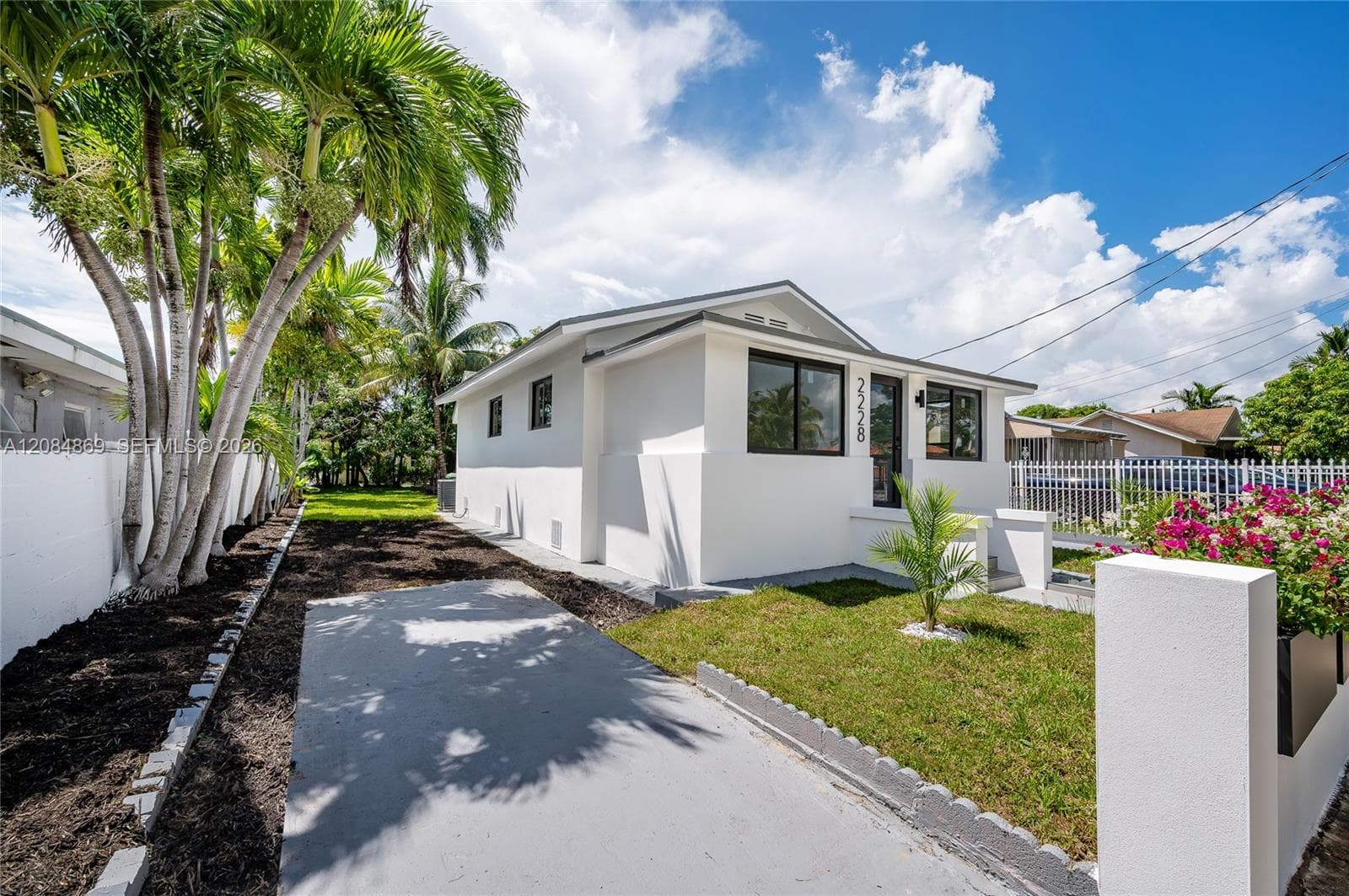 2228 SW 2nd St, Miami FL 33135