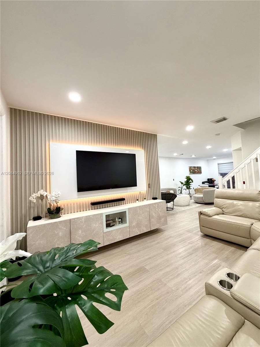 7796 NW 114th Pl, Doral FL 33178