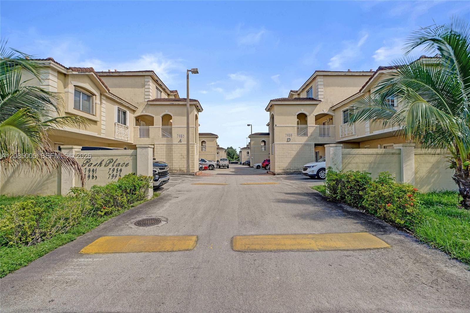 7985 NW 8th St # 104A, Miami FL 33126