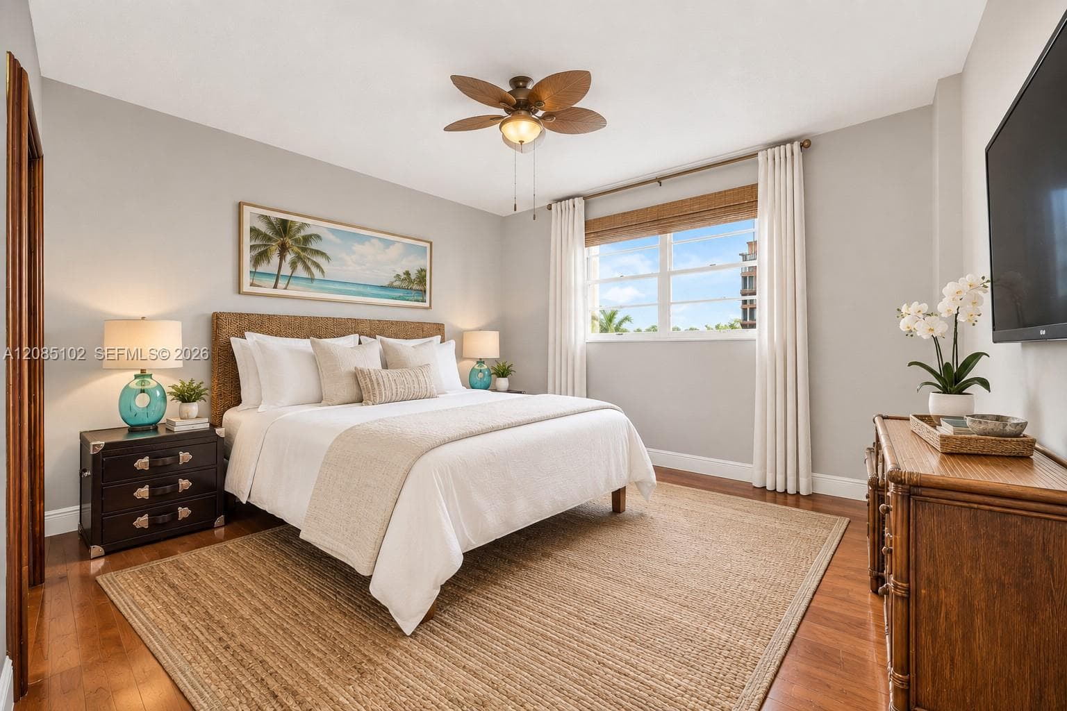 90 Edgewater Dr, Coral Gables FL 33133