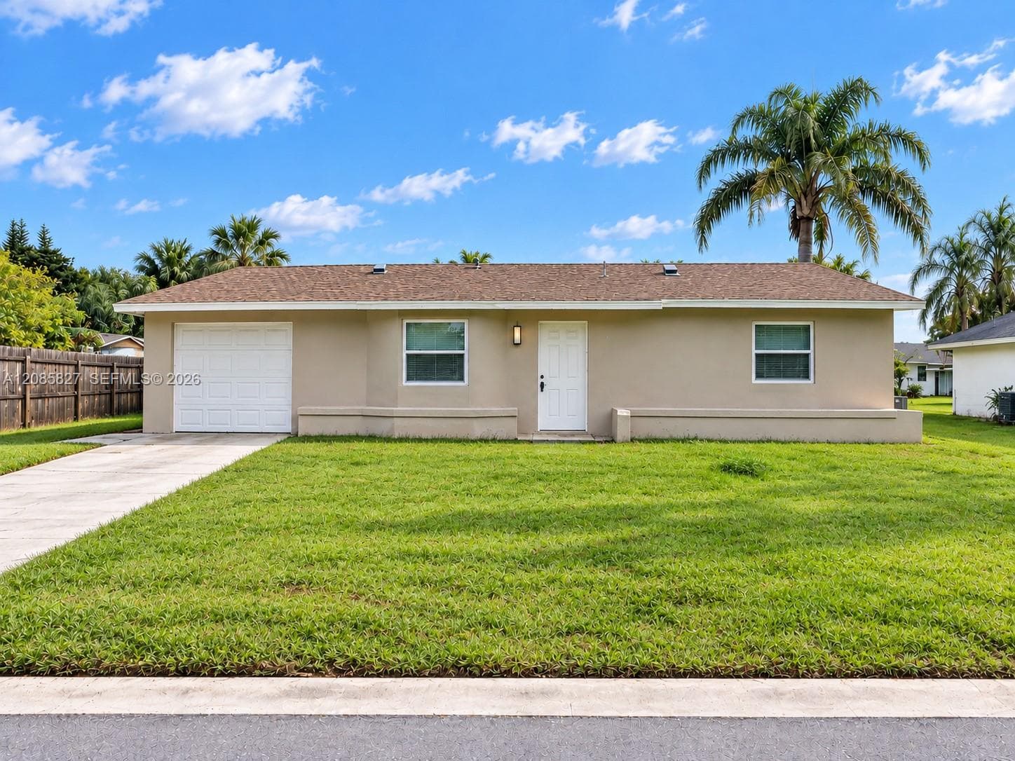 643 SW Ivanhoe Dr, Port St. Lucie FL 34983