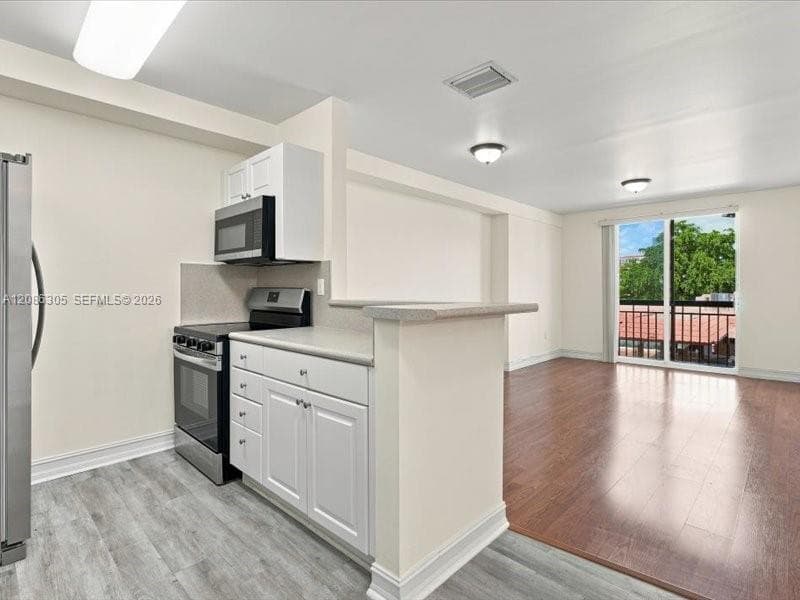 2501 SW Douglas Rd # 202, Miami FL 33133