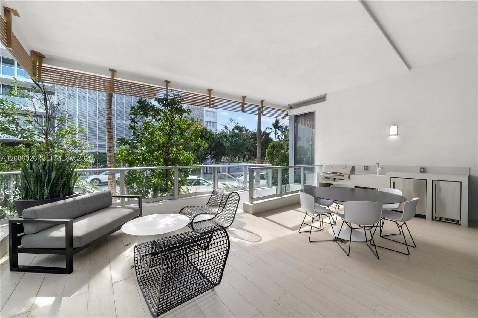 304 Ocean Dr # 102, Miami Beach FL 33139