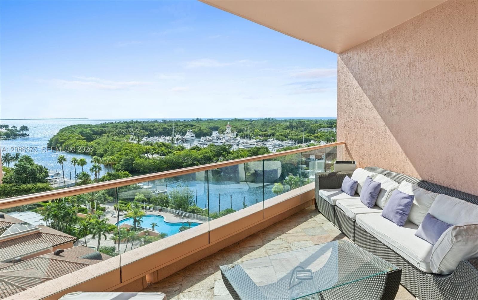 60 Edgewater Dr # 9D, Coral Gables FL 33133