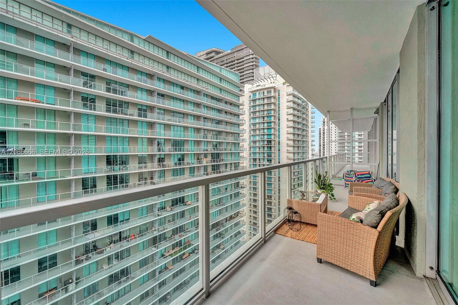 79 SW 12th St, Miami FL 33130